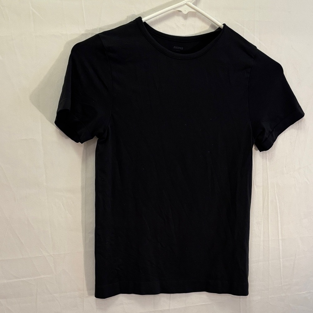 Skims soft smoothing top